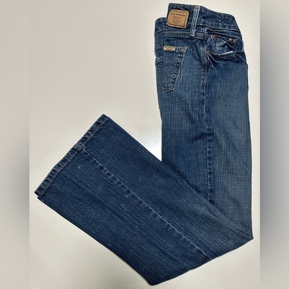 Levi Strauss Signature Women’s Juniors Size 9 Medium Denim Blue Jeans EUC - Picture 8 of 8